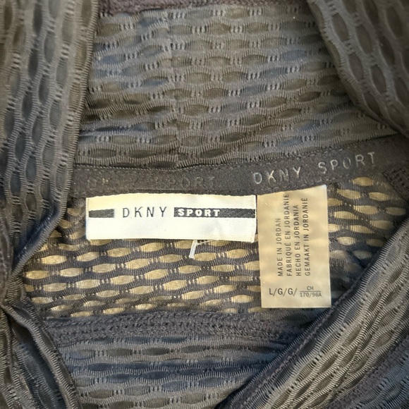 DKNY Sport, Black Mesh Running Top. Like new, lightly worn. Size Medium, comfy! - Picture 5 of 6